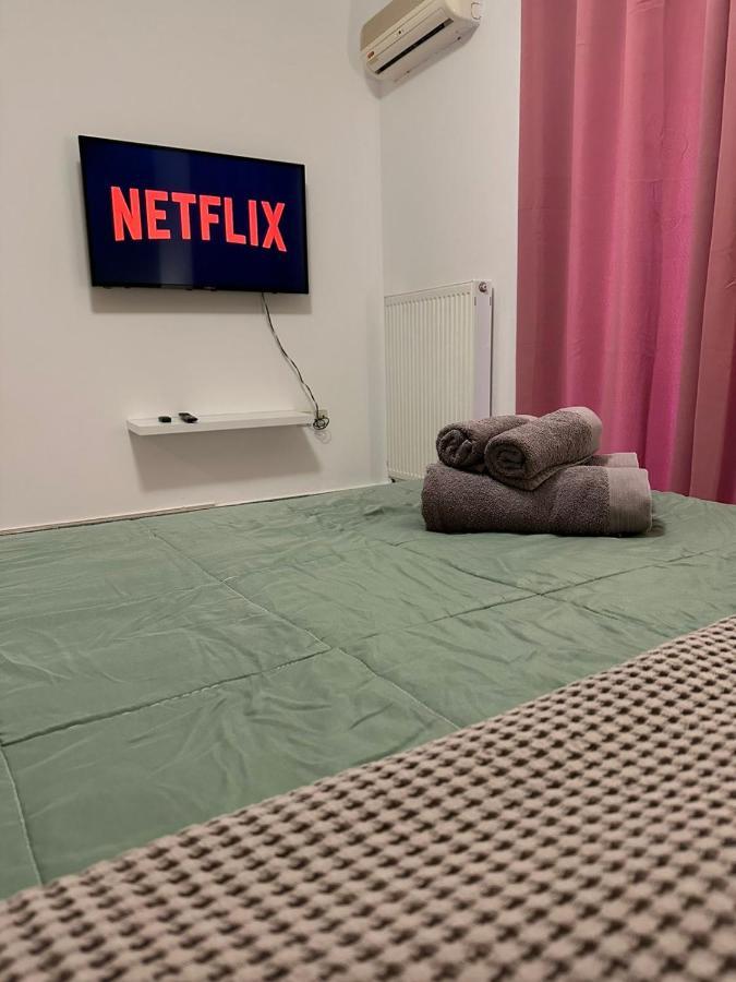 Theo Isimeriahomz Apartment Tesalonika Bagian luar foto