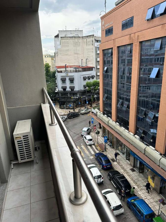 Theo Isimeriahomz Apartment Tesalonika Bagian luar foto